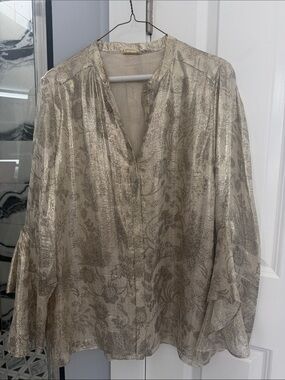 Elie Tahari Metallic Gold Floral V-Neck Blouse